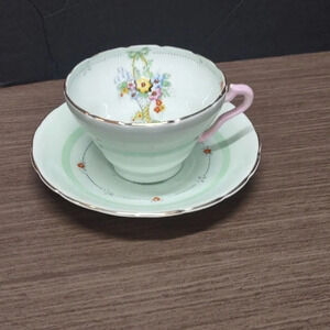 Wellington England Antique Pastel Green Cup And Saucer Teacup Set